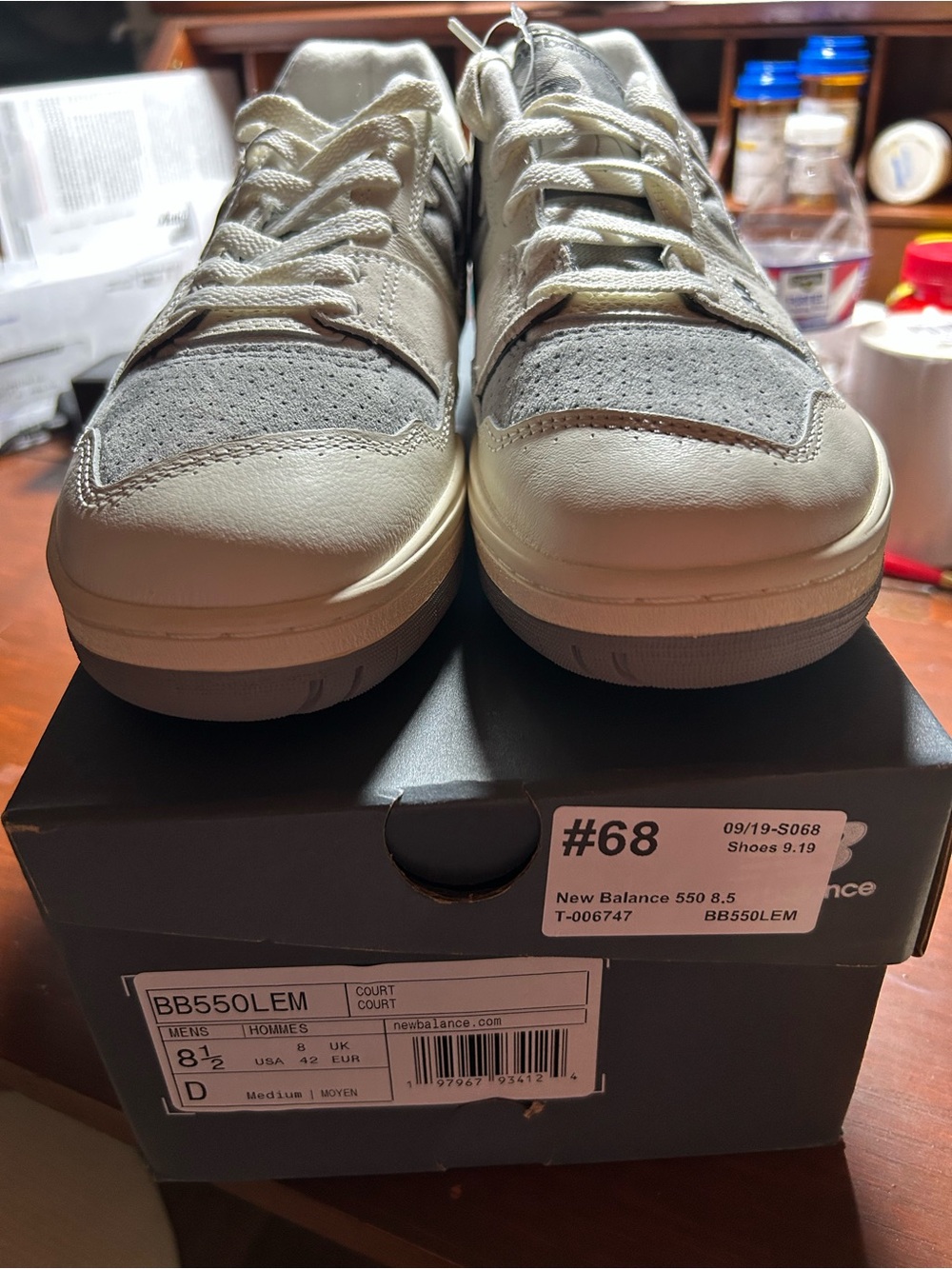 New Balance Men's Sneakers in White and Gray